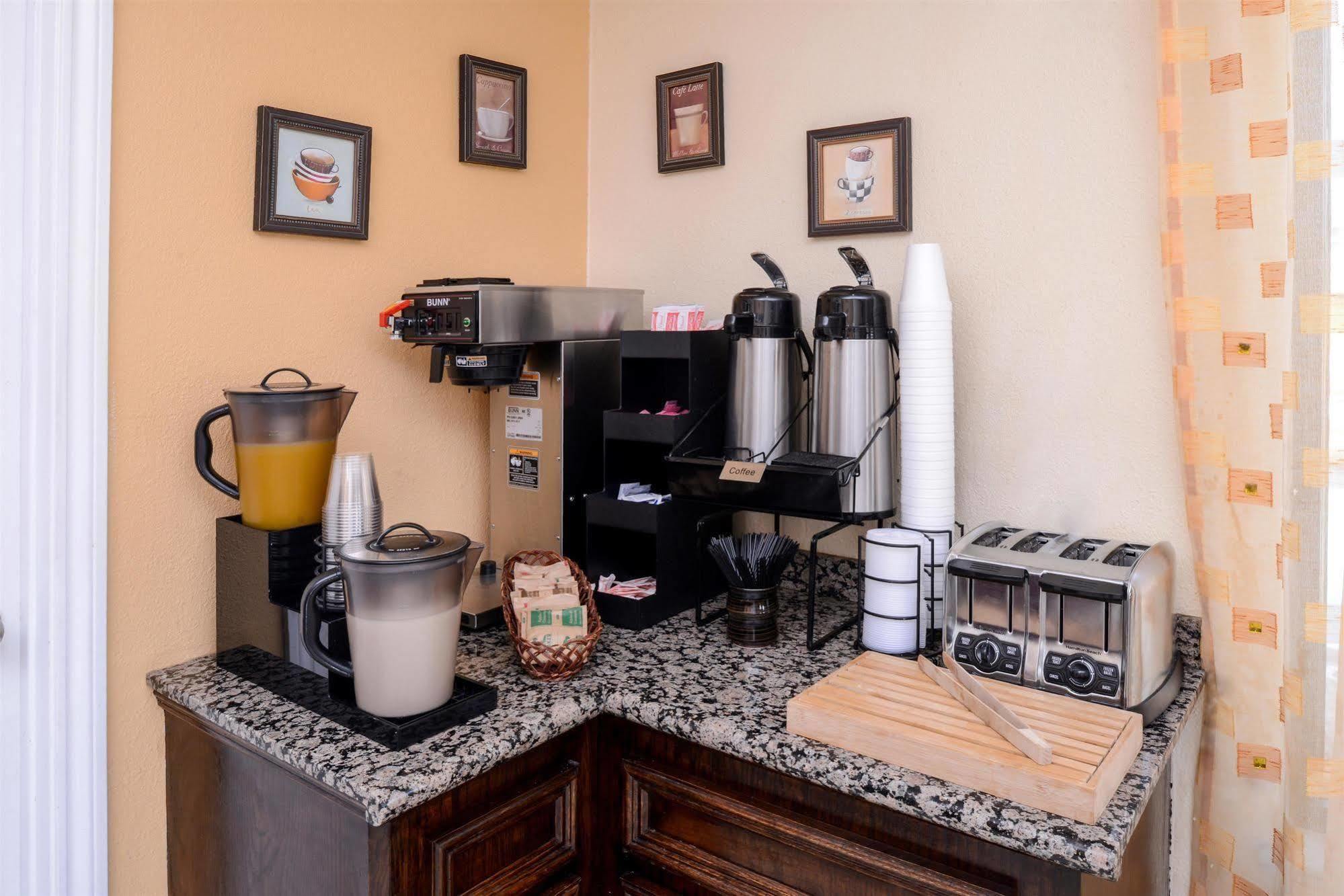 Americas Best Value Inn & Suites Waller/Prairie View Zewnętrze zdjęcie