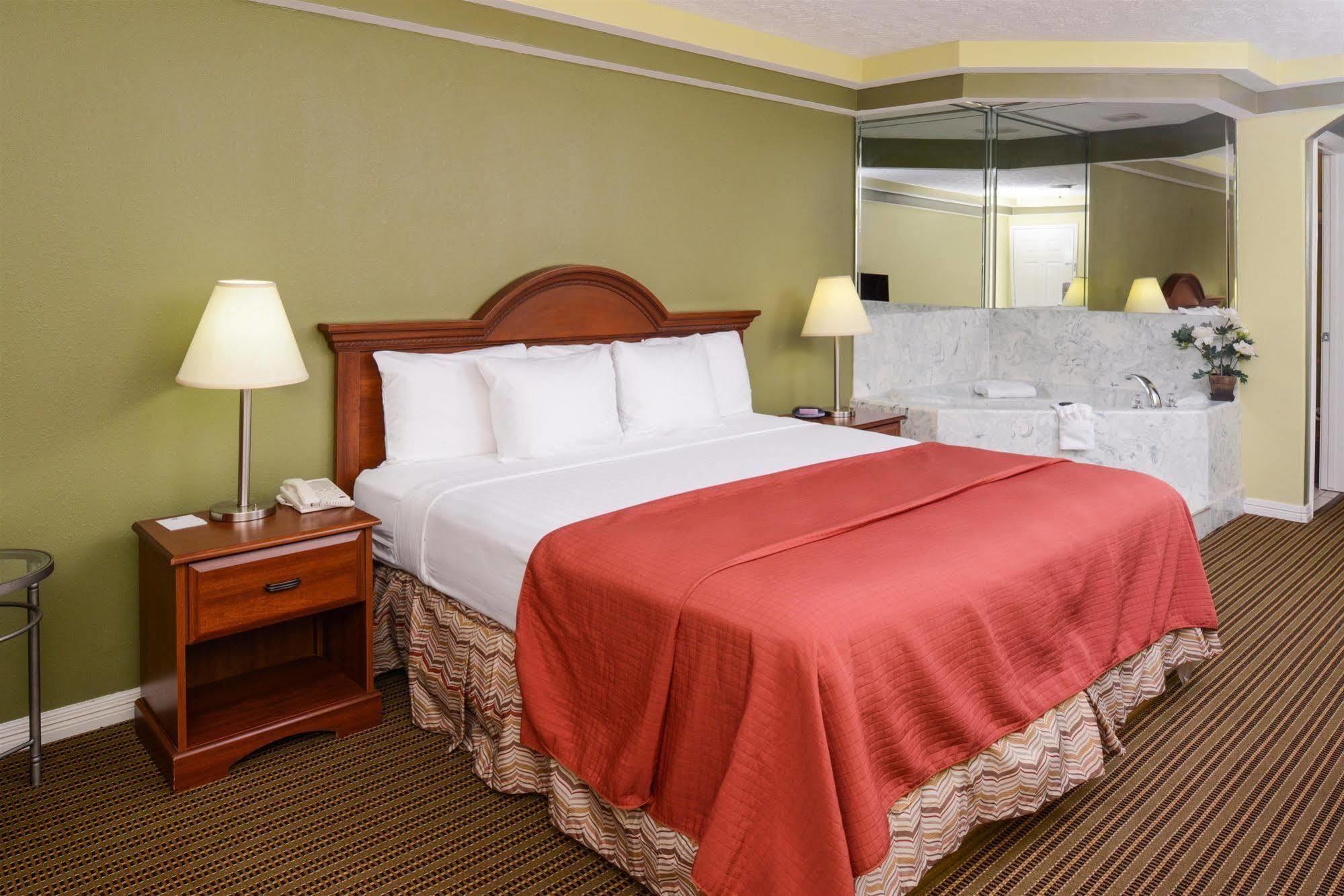 Americas Best Value Inn & Suites Waller/Prairie View Zewnętrze zdjęcie
